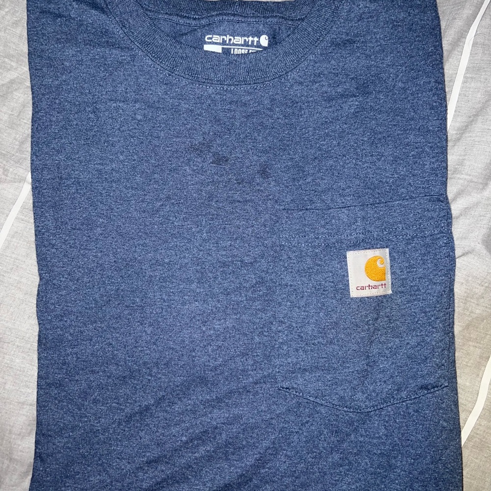 Mens Carhartt loose fit tee size XL. Great shape and extremely good quality